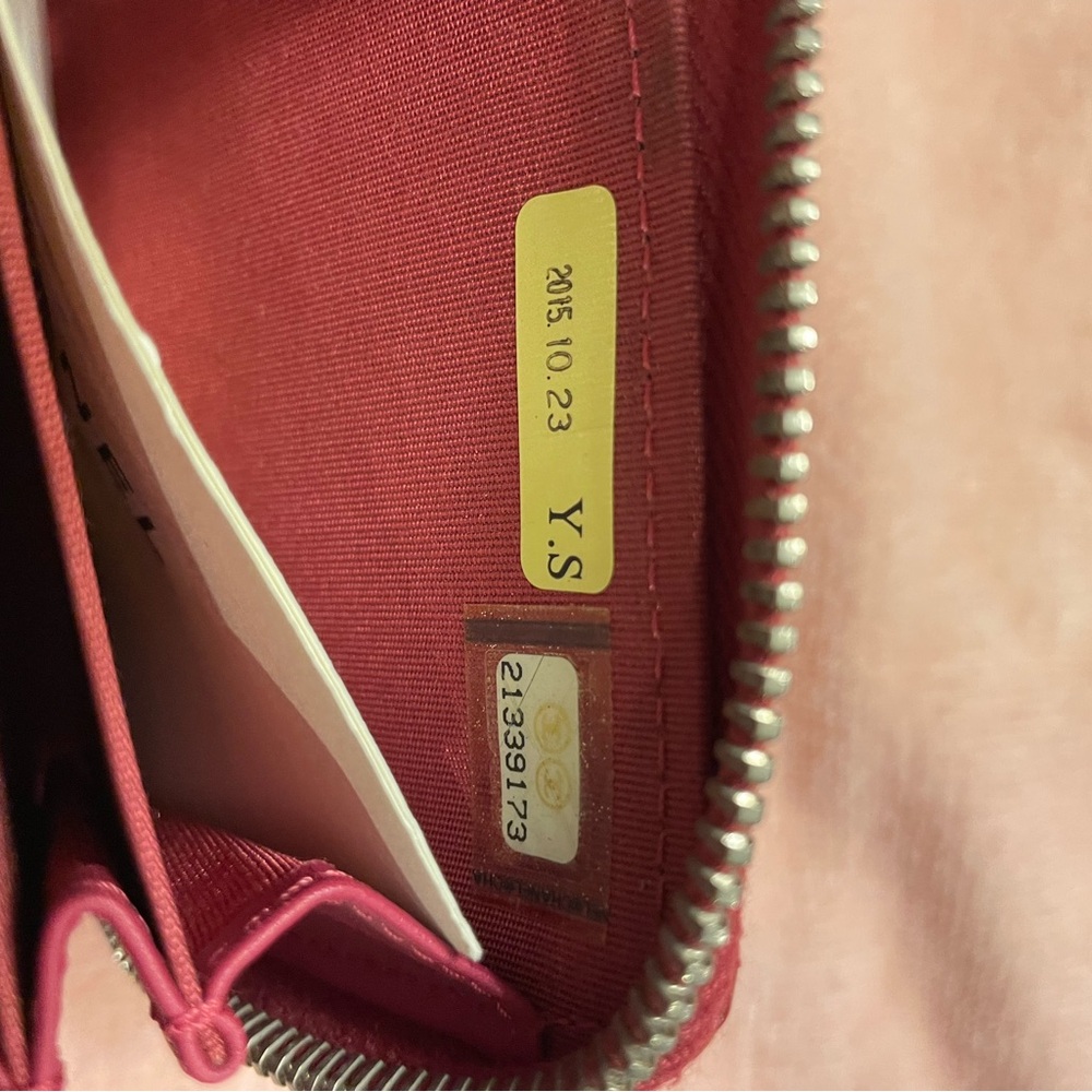 Chanel Pink zip around coin/ card holder - Picture 5 of 6